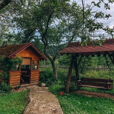 Апартаменти у Верховині Верховина Экстерьер фото